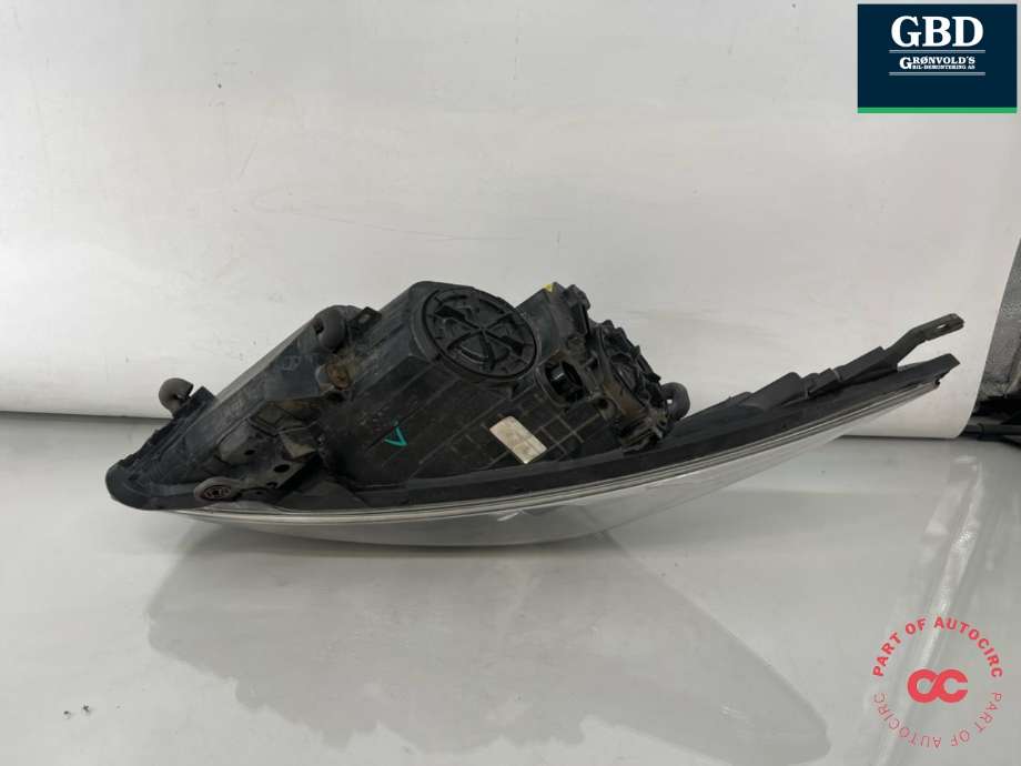 Frontlykt venstre xenon til Hyundai i40 2012-2017 (921013Z030|)