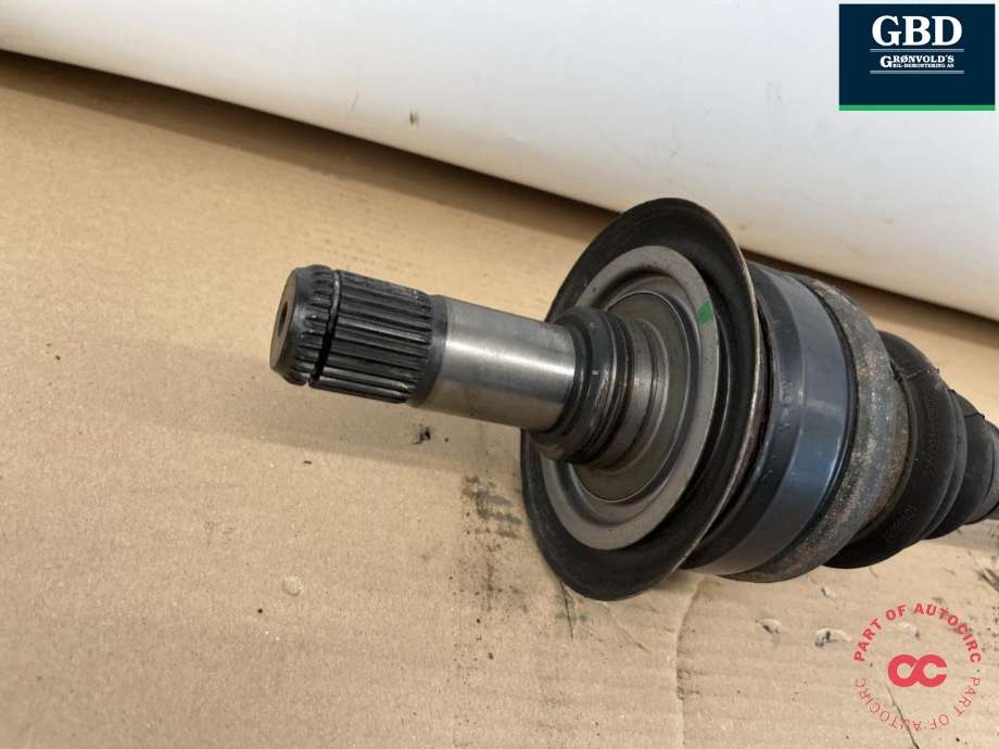 Drivaksel høyre bak, diesel/automat til BMW X3 2010-2017 (F25) (F25) (33 20 7 614 493|)