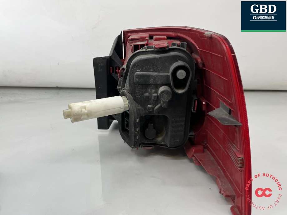 Baklykt venstre indre til VW Sharan 2010-->> (Type II)  (7N0 945 093 K|)