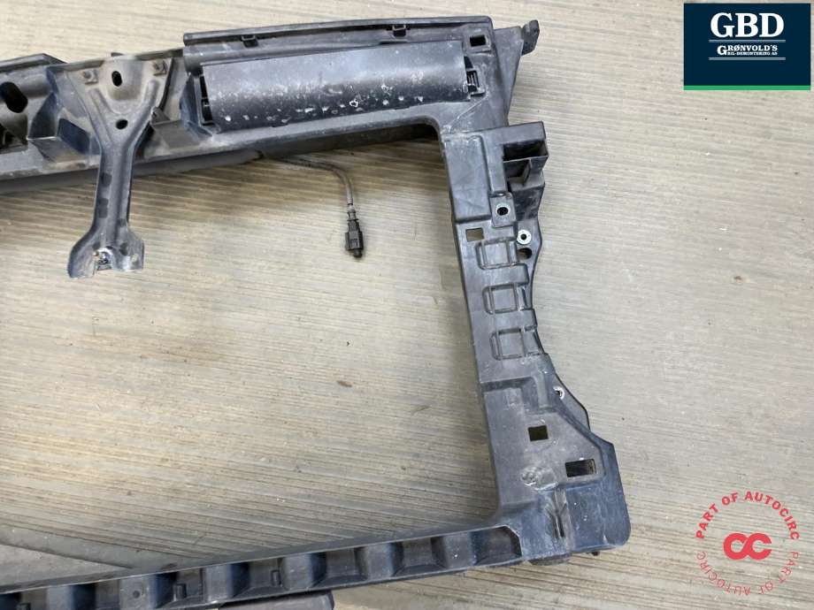 Frontplate til VW Caddy 2010-2015 (Type III, Fase 2)  (1T0 805 588 AC|1T0 805 588 AF 9B9|1T0 805 588 AC 9B9)