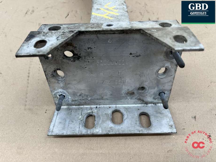 Støtfanger foran feste høyre til Citroën C4, Picasso 2013-2018 (Type II) (52000W02|9675239880|)