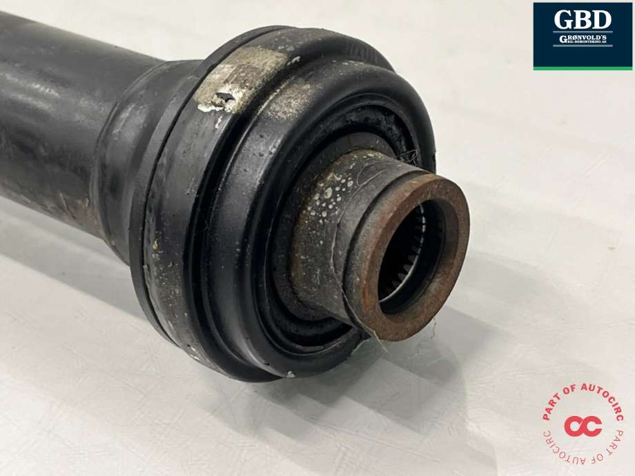 Mellomaksel fremre til Audi Q7 2010-2015 (Type I, Fase 2) (7L8 521 101 C|)