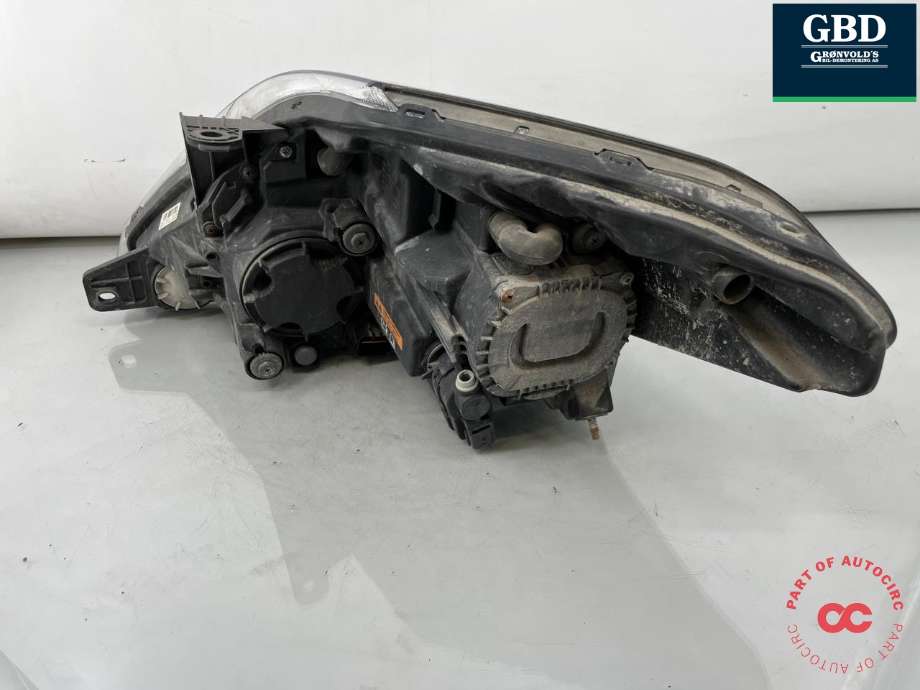Frontlykt høyre xenon til SsangYong Rexton W 2014-2017 (Y290) (Y290) (8310208D60|)