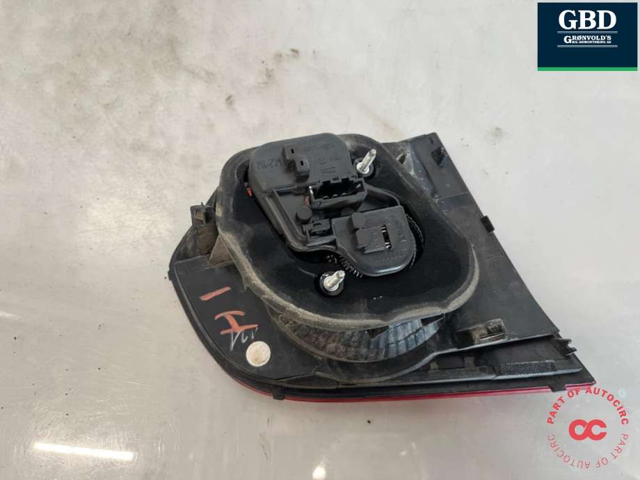 Baklykt høyre indre til VW Golf VI 2008-2012 (5K0 945 094 AB|5K0 945 094 G|)