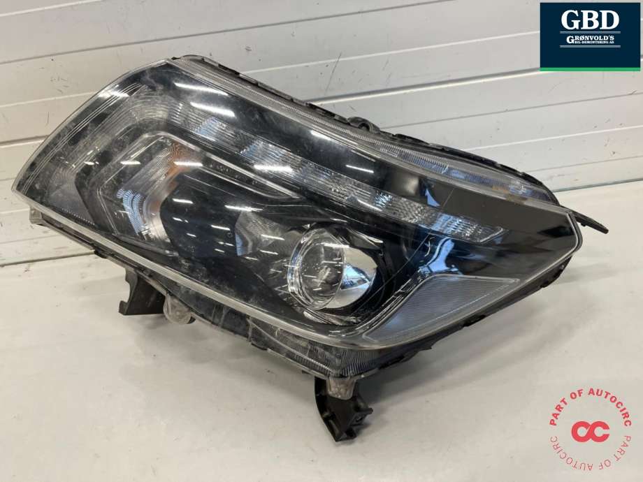 Frontlykt venstre full-LED til Nissan Navara 2016-->> (D23) (D23) (260605JT1A|)