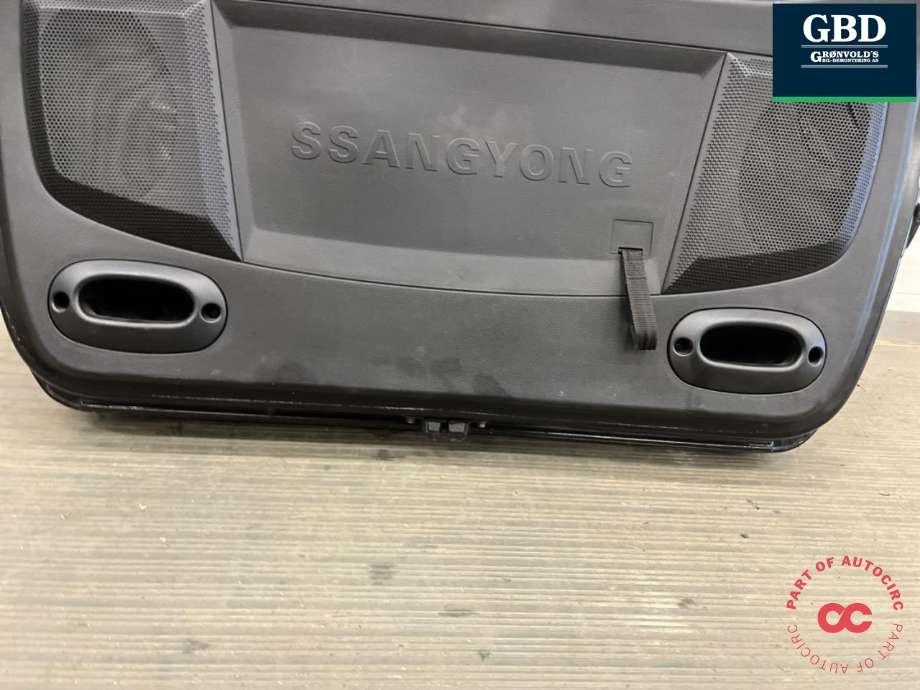 Bakluke til SsangYong Rexton W 2014-2017 (Y290) (Y290) (6401108334|)