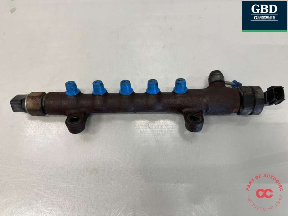 Dyseskinne (fuelrail) til Toyota Avensis, 2009-2015 (Type III, Fase 1)  (238100R041)