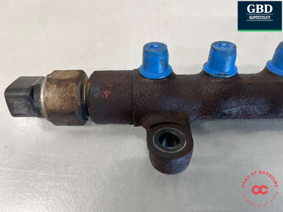Dyseskinne (fuelrail) til Toyota Avensis 2009-2015 (Type III, Fase 1) (238100R041|)