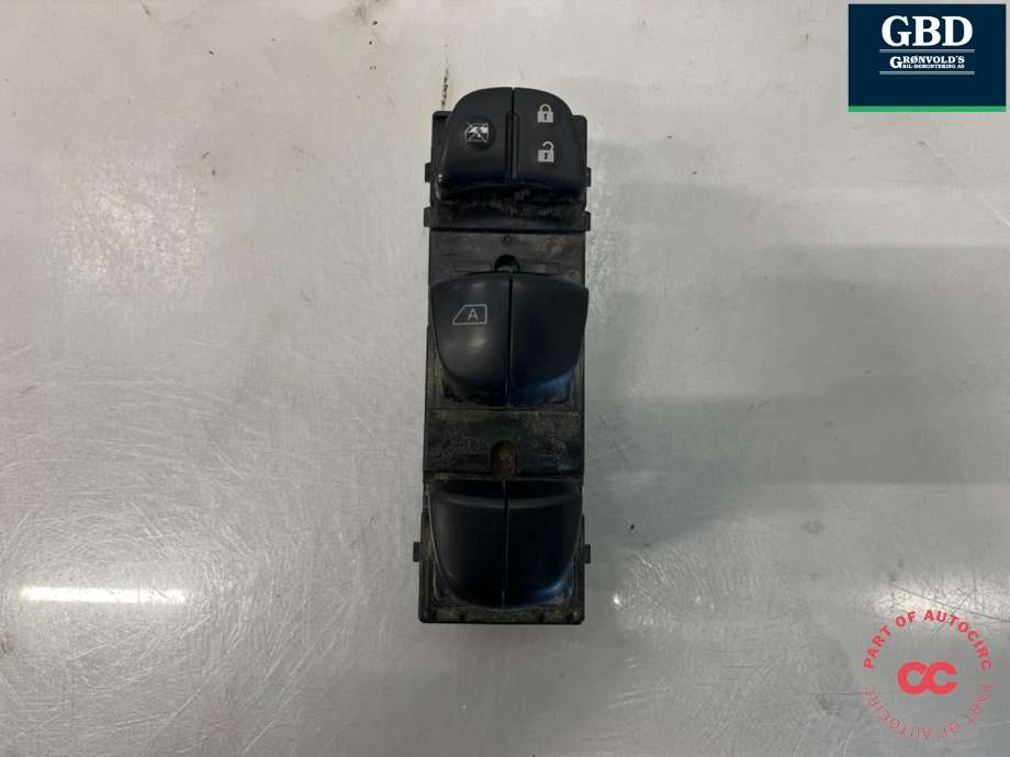 Bryter ruteheis førerdørspanel til Nissan Navara, 2016-->> (D23) (D23) (254014JG0B)