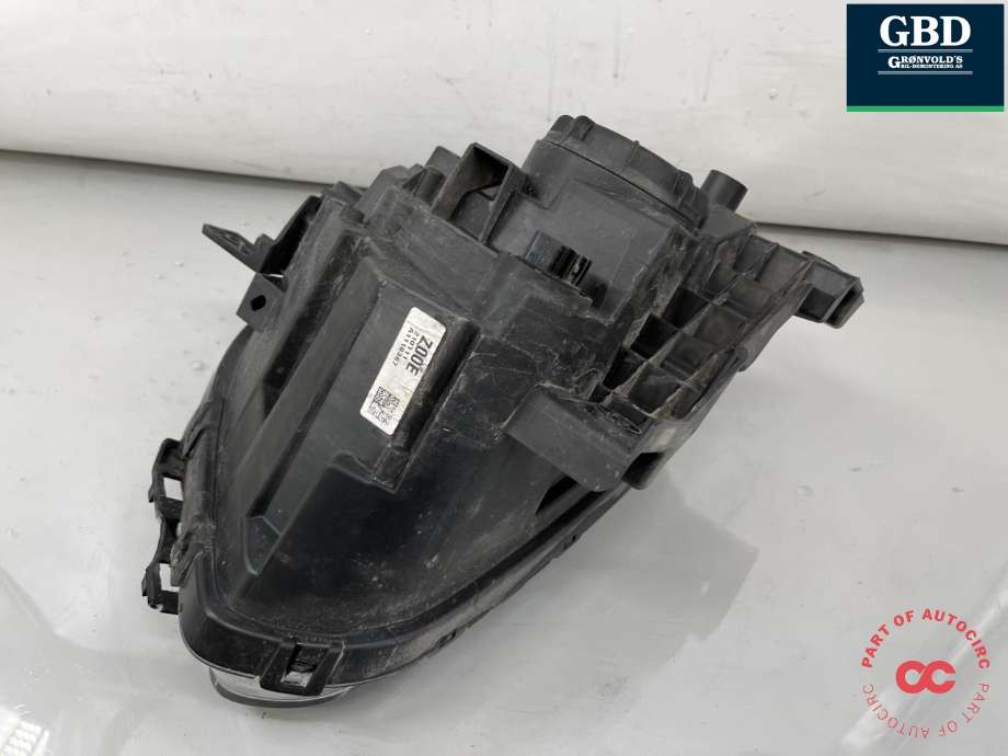 Frontlykt venstre full-LED til Kia e-Soul 2019-->> (Type III)  (92101J 2020|)