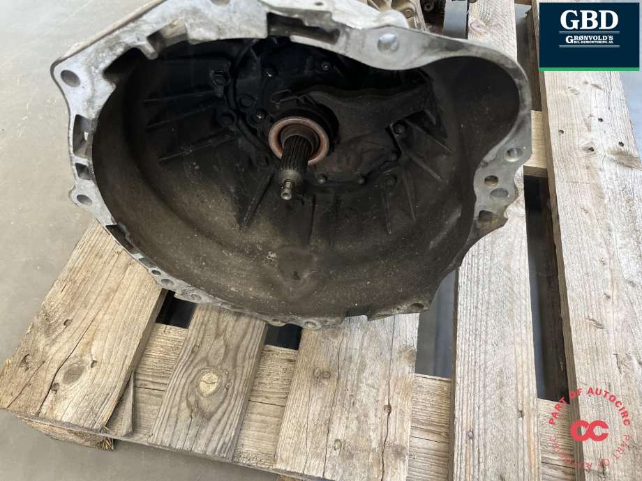 Girkasse manuell til Toyota Hiace 2007-2012 (Fase 3)  (3303026A61|)