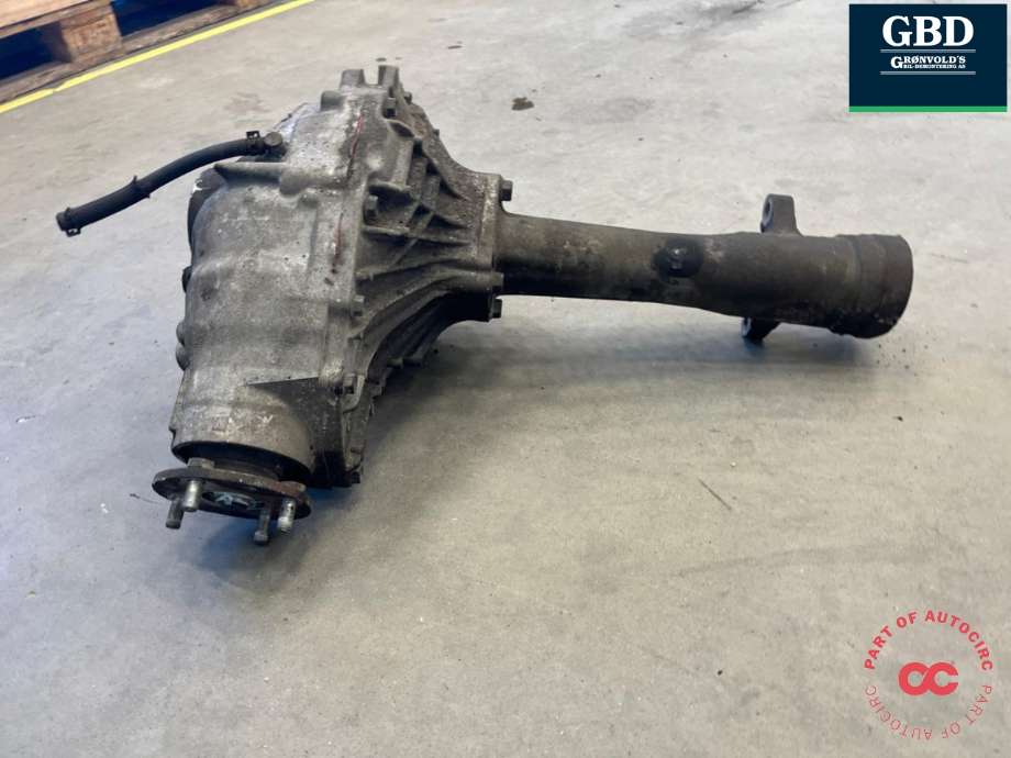 Kardang klokke foran til Toyota Land Cruiser 200 2008-->>  (4111060B81|4111060B80|)