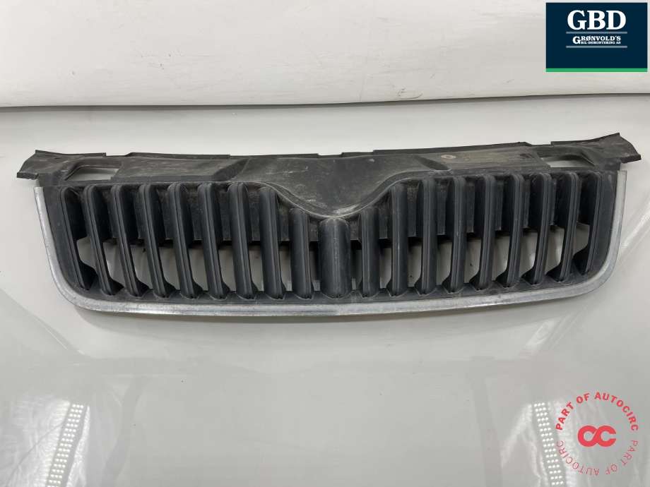 Grill til Škoda Fabia 2010-2014 (Type II, Fase 2) (5J0 853 668 C|)