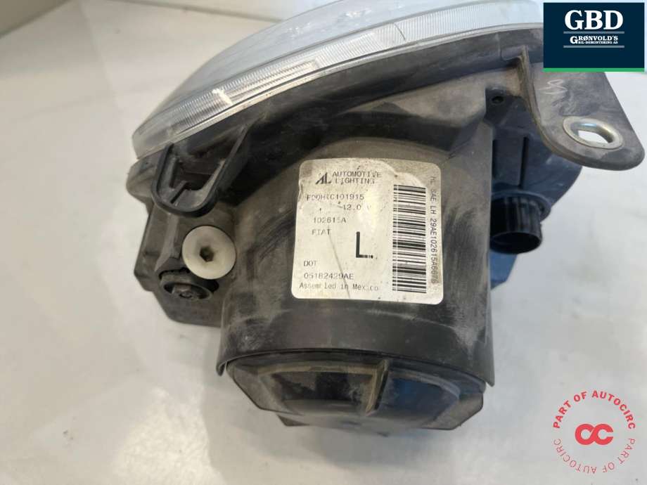 Frontlykt venstre halogen til Fiat 500 2008-2020 (5182429AE|)