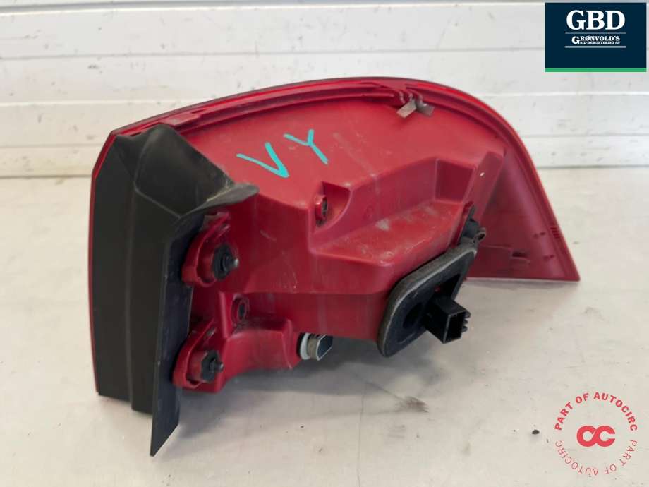Baklykt venstre ytre til VW Passat 2011-2015 (B7) (B7) (3AF 945 207 B|)