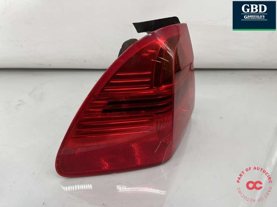 Baklykt venstre ytre til BMW 3-Serie 2005-2011 (E90/E91/E92/E93) (E90/E91/E92/E93) (63 21 7 160 061|)