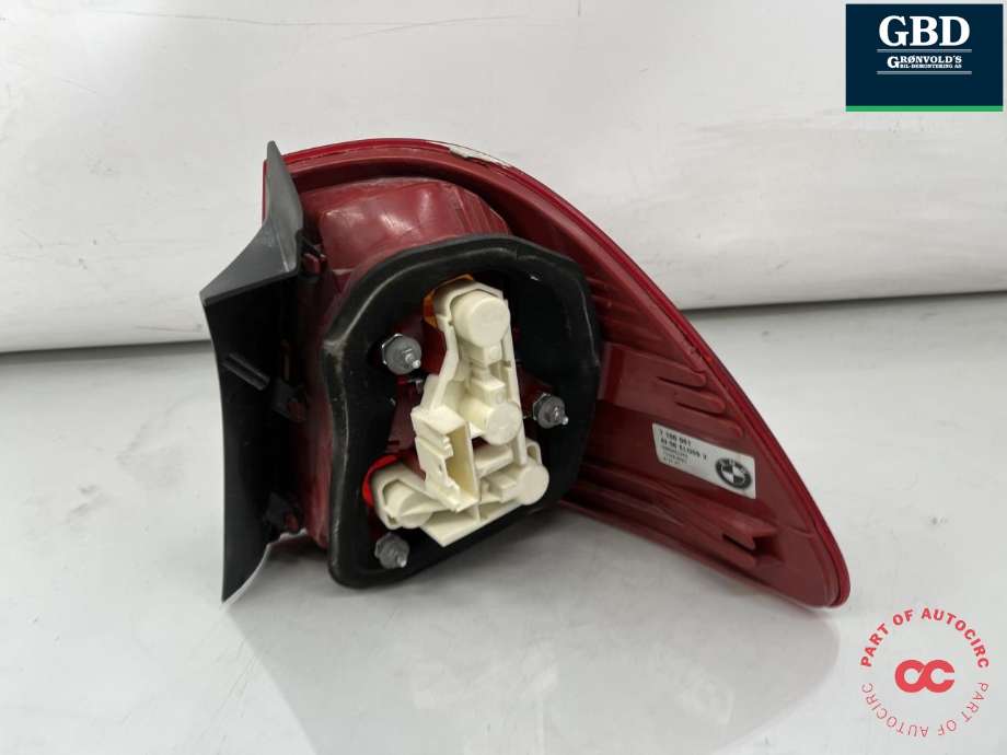 Baklykt venstre ytre til BMW 3-Serie 2005-2011 (E90/E91/E92/E93) (E90/E91/E92/E93) (63 21 7 160 061|)