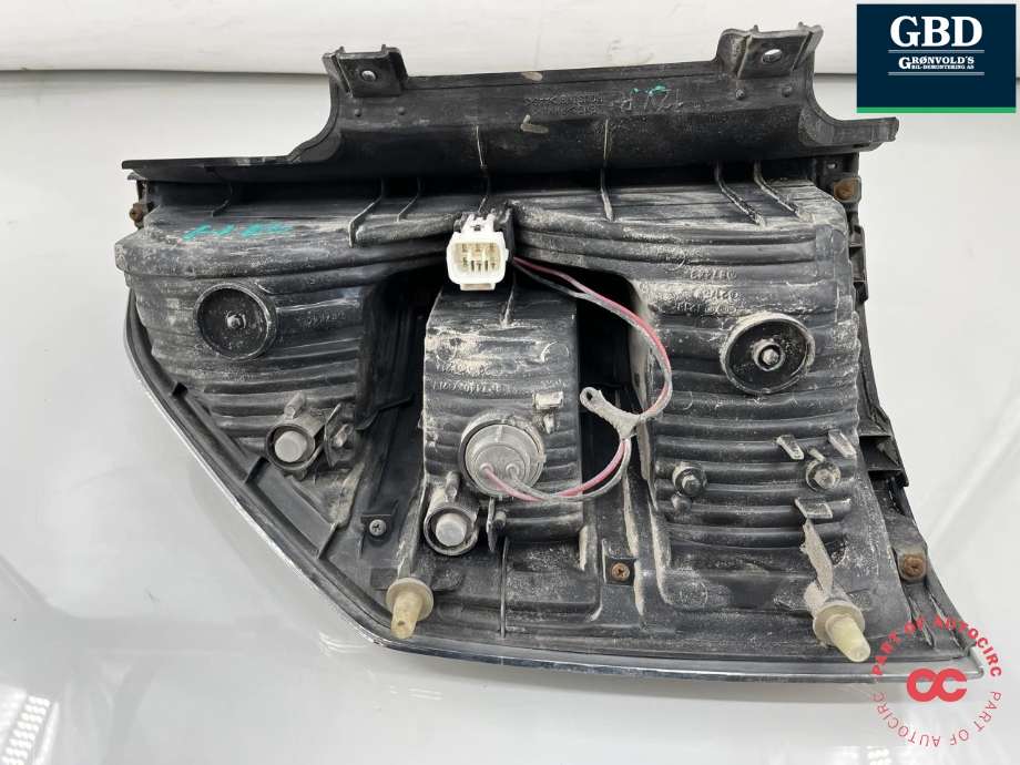 Baklykt høyre til Mitsubishi Pajero 2000-2006 (Type III) (MR482562|)