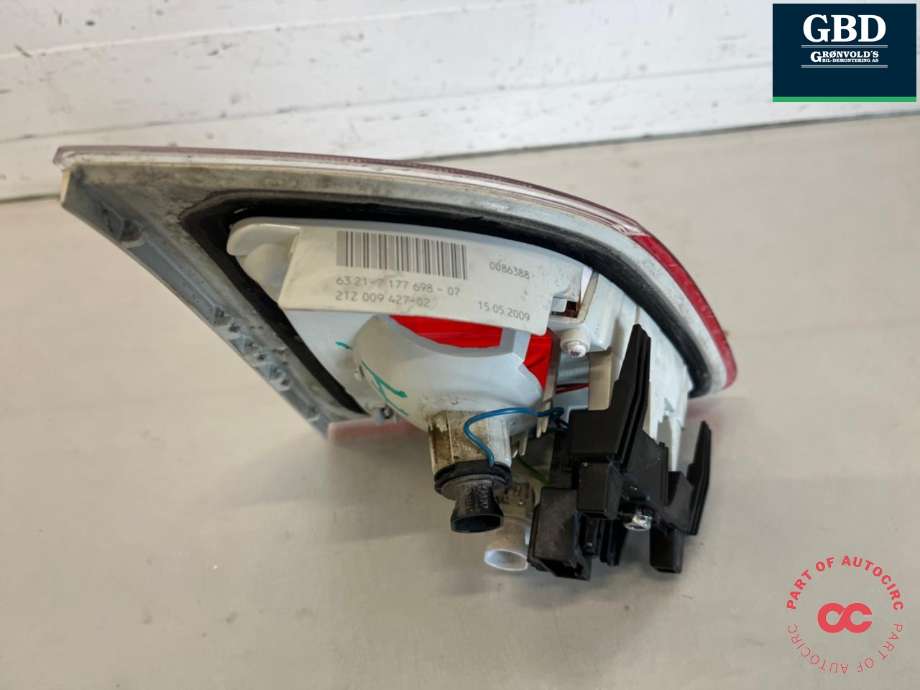 Baklykt høyre indre til BMW 5-Serie 2003-2010 (E60/E61) (E60/E61) (63 21 7 177 698|)