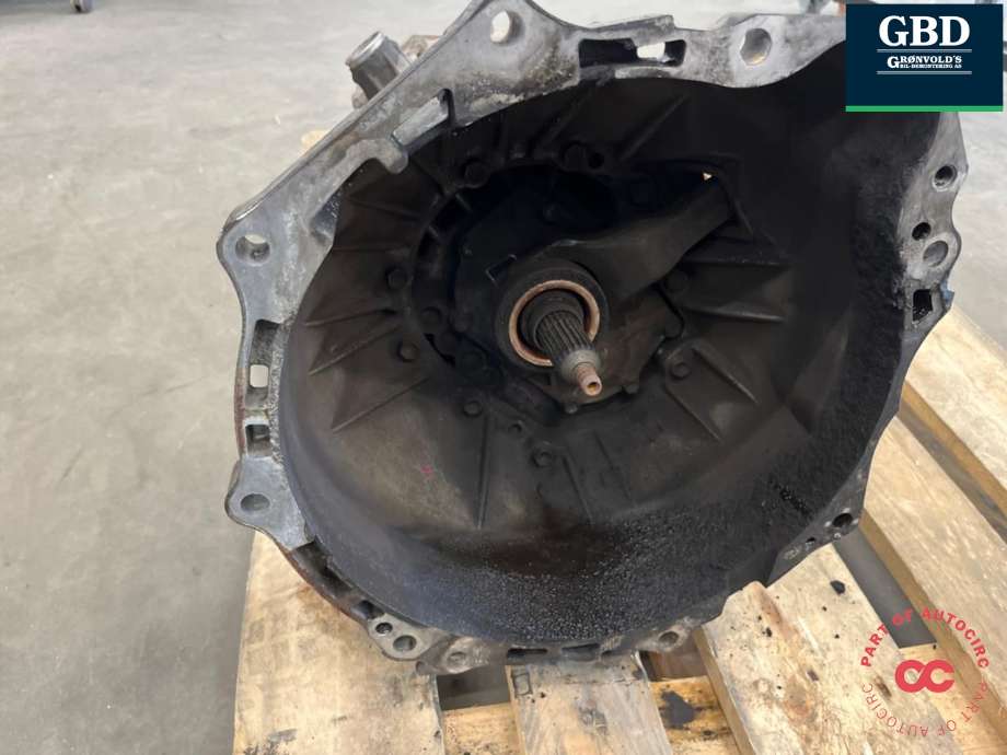 Girkasse manuell til Toyota Hiace 2007-2012 (Fase 3) (3303026A61|3303026A62|)