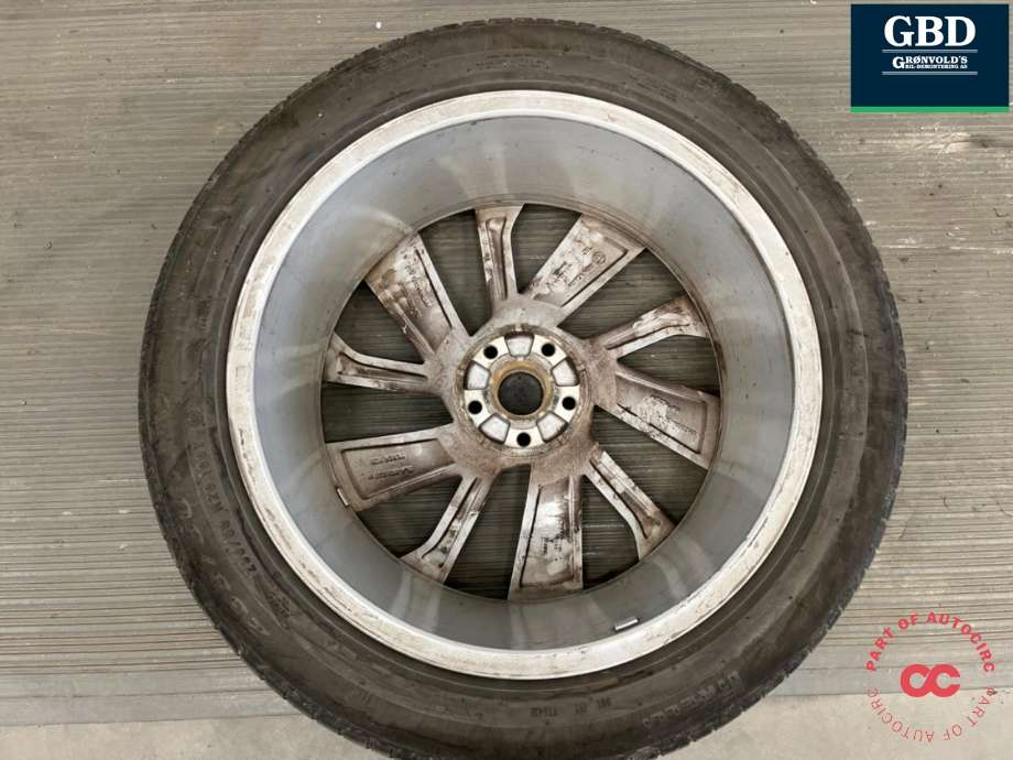 Hjulsett aluminium sommer til Škoda Enyaq 2021-->> (PIRELLI SCORPION|BAK 255-45R20 101T FORAN 235-50R20 100T|PROD 1322 3|30-4|8 MM|FORAN ET45 BAK ET42)
