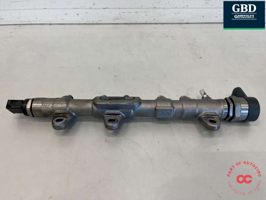 Dyseskinne (fuelrail) til BMW X3 2010-2017 (F25) (F25) (13 53 8 514 154|8 514 154 02|)