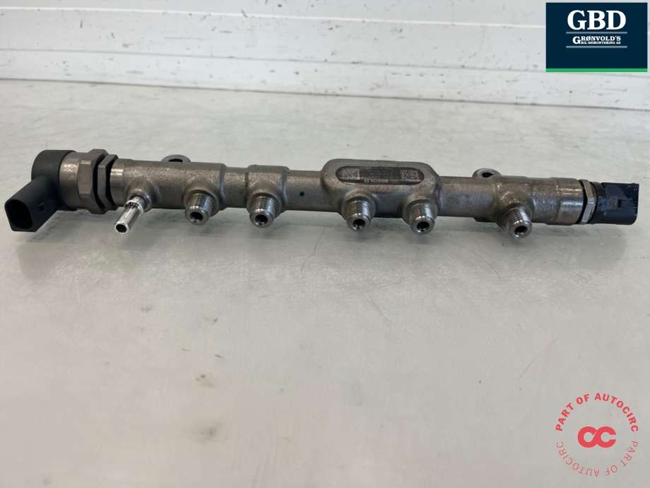 Dyseskinne (fuelrail) til BMW X3 2010-2017 (F25) (F25) (13 53 8 514 154|8 514 154 02|)