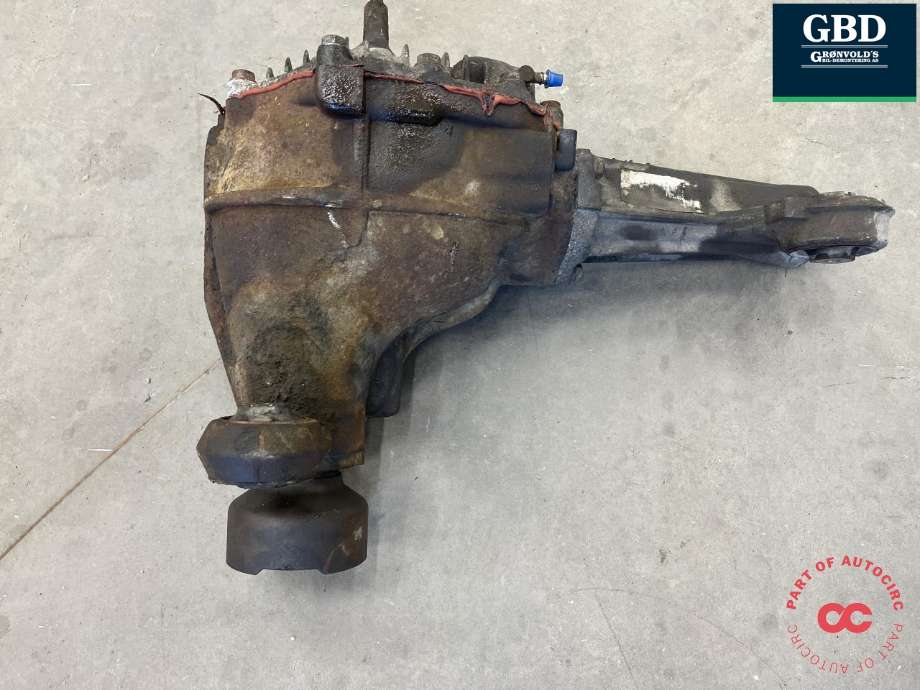 Kardang klokke foran til Jeep Commander 2006-2009 (68003253AA|P52111937AF|)