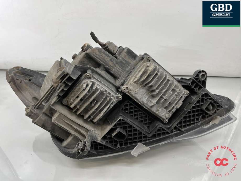 Frontlykt venstre full-LED til Mercedes Vito 2014-->> (W447) (W447) (A 447 906 77 00|A 447 906 18 01|A4479061401)
