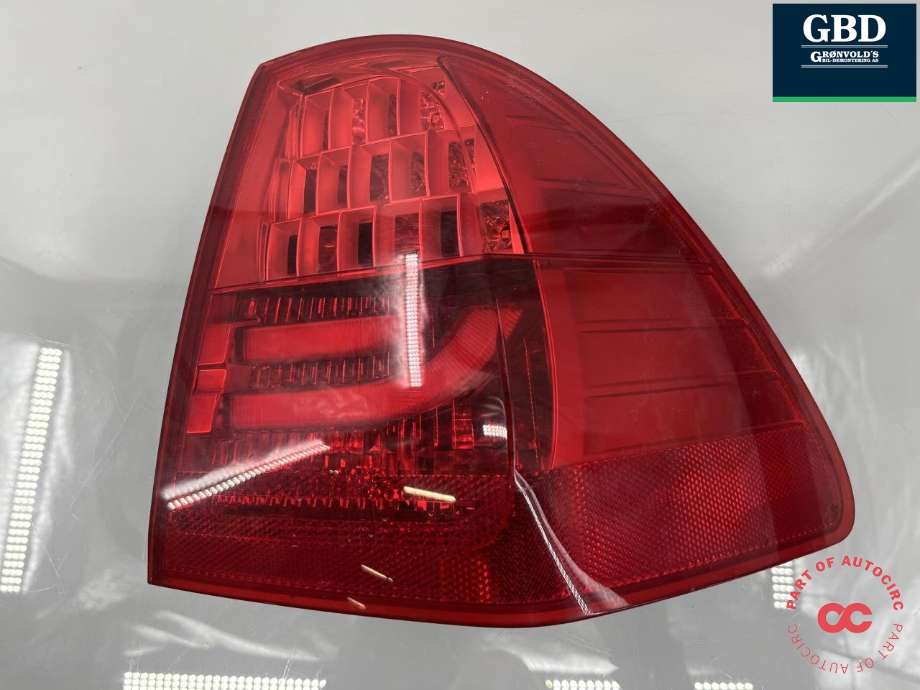 Baklykt høyre ytre til BMW 3-Serie 2005-2011 (E90/E91/E92/E93) (E90/E91/E92/E93) (63 21 7 154 160|63 21 7 289 432|)