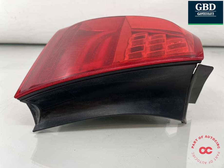 Baklykt venstre ytre til BMW 3-Serie 2005-2011 (E90/E91/E92/E93) (E90/E91/E92/E93) (63 21 7 289 431|)