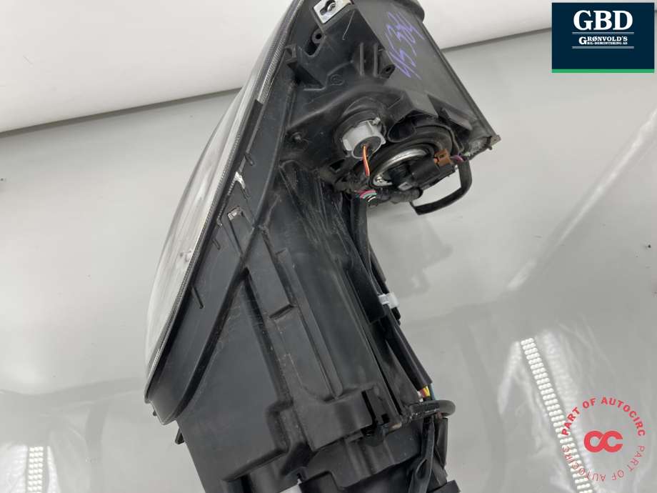 Frontlykt høyre full-LED til Mitsubishi i-MiEV 2010-->>  (8301C760|)