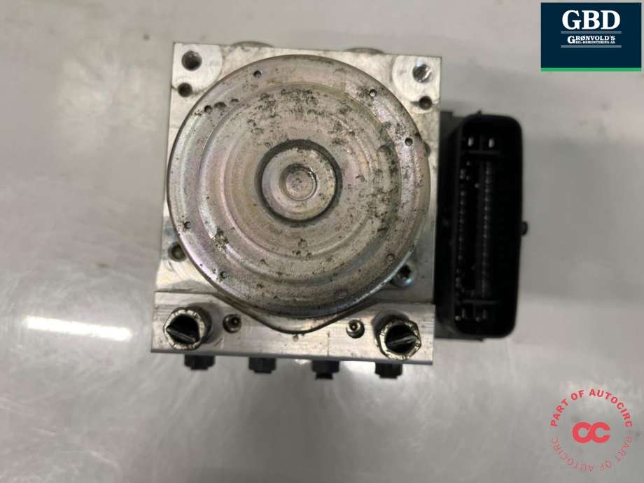 ABS sentral til Toyota Corolla Cross 2022-->>  (4405016100|)