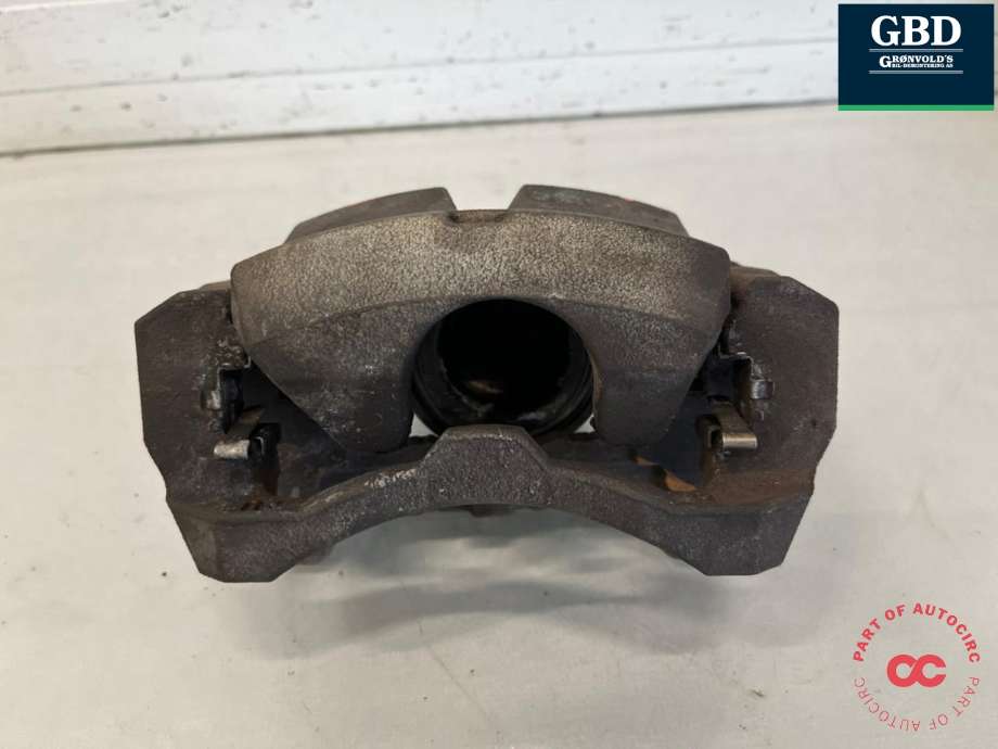 Bremsecaliper høyre foran til Toyota Corolla Cross, 2022-->> (4773076010)
