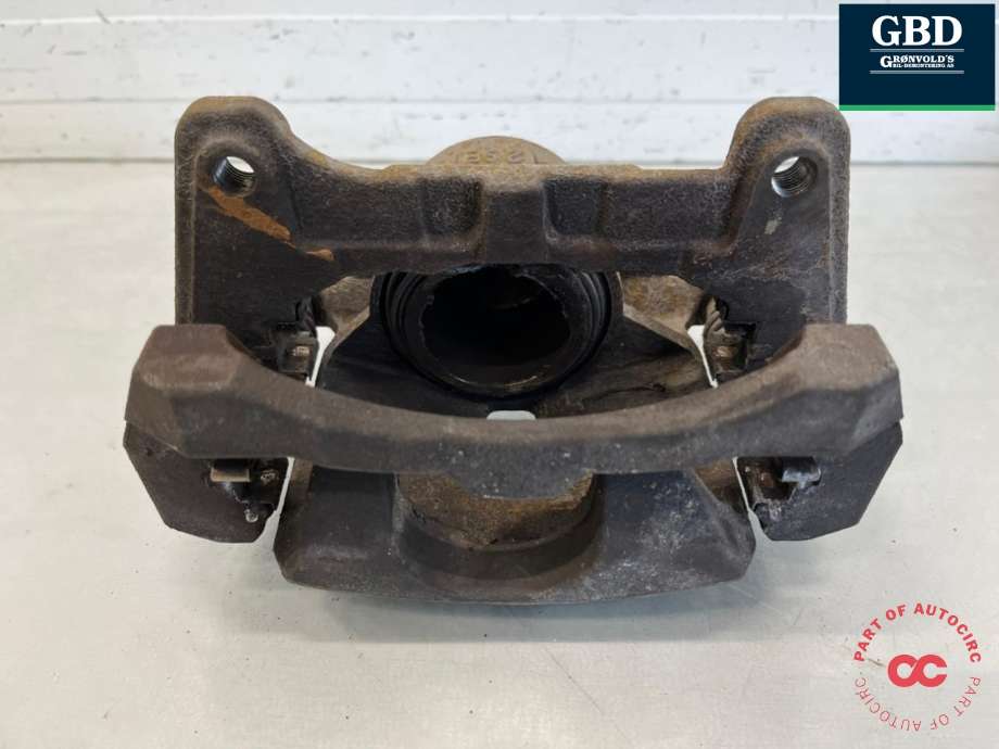 Bremsecaliper høyre foran til Toyota Corolla Cross 2022-->>  (4773076010|)