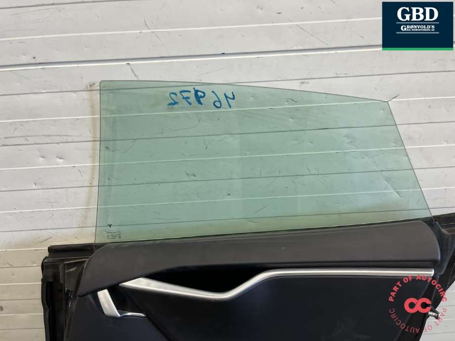 Dør høyre bak til Tesla Model S 2013-2016 (Fase 1)  (6006566-E0-F|1584772-E0-A . 6006566-E0-G|6006566-E0-H)