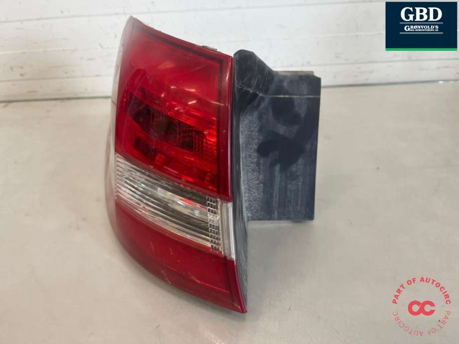 Baklykt venstre ytre til Peugeot 308 2013-2021 (Type II) (96 780 939 80|)