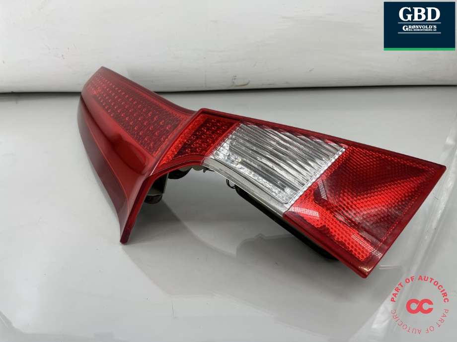 Baklykt venstre indre til Volvo V70, 2007-2013 (Type III, Fase 1)  (31276839)