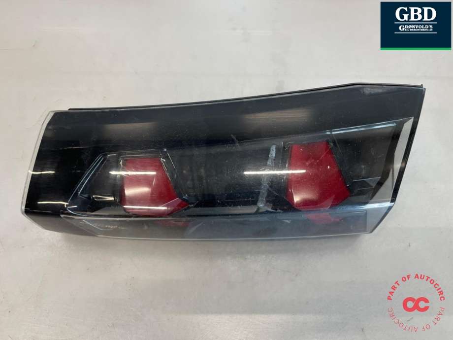 Baklykt høyre indre til Peugeot e-2008 2019-->>  (98 259 571 80|)