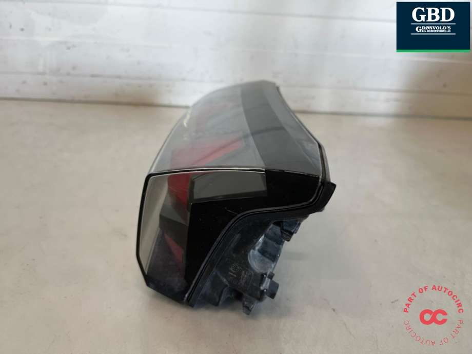 Baklykt høyre indre til Peugeot e-2008 2019-->>  (98 259 571 80|)