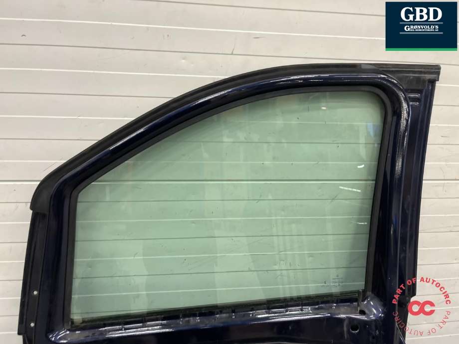 Dør høyre foran til Mercedes Vito 2014-->> (W447) (W447) (A 447 720 67 00|A 447 720 01 05|)