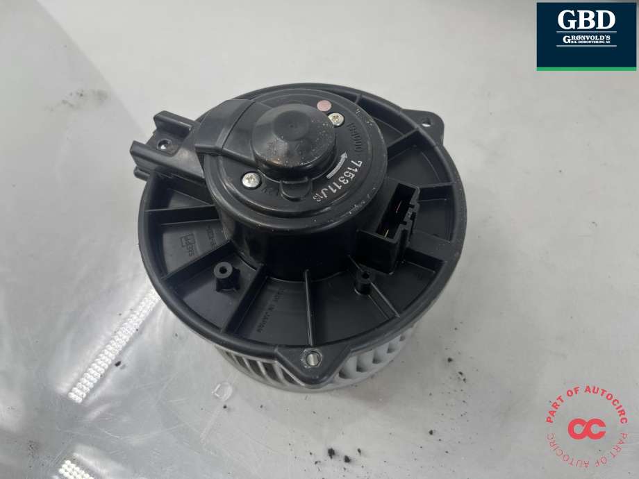 Varmeapparat motor til Toyota Hiace 2007-2012 (Fase 3)  (8710333041|)