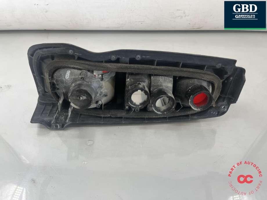 Baklykt høyre til Toyota Hiace 2007-2012 (Fase 3)  (8155126410|)