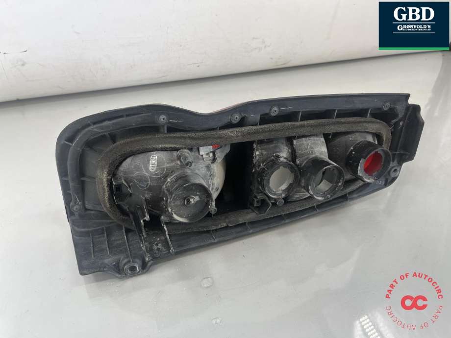Baklykt høyre til Toyota Hiace 2007-2012 (Fase 3)  (8155126410|)