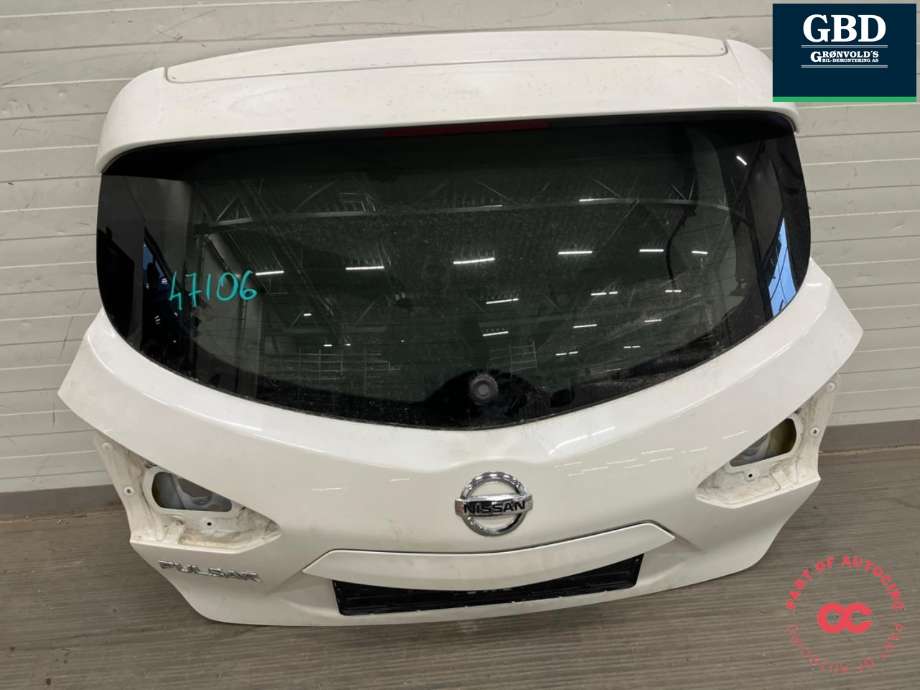 Bakluke combi til Nissan Pulsar, 2014-->>  (K01003ZLAA)