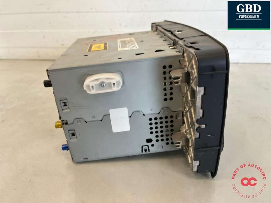 Bilstereo navigasjon til Mercedes ML 2005-2011 (W164) (W164) (A 164 870 84 89|A 164 820 26 79|)
