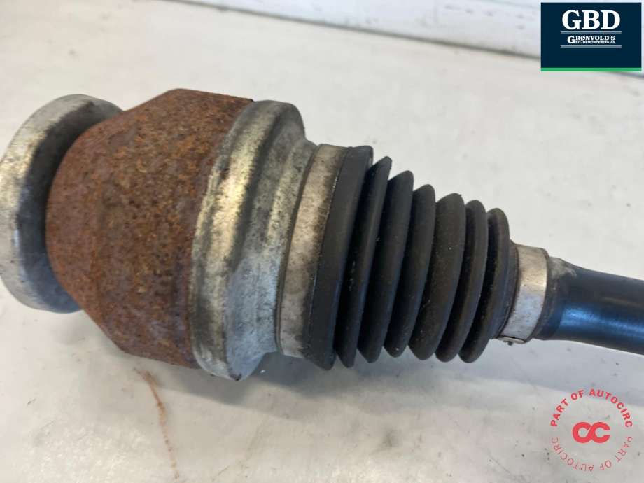 Drivaksel venstre foran, diesel/manuell til VW Transporter / Caravelle 2015-2019 (T6) (T6) (7E0 407 271 AC|7E0 407 451 MX|)