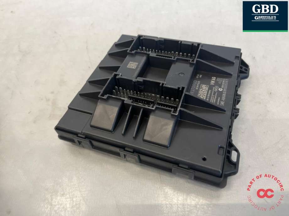 Styreenhet comfort (BCM) til VW Transporter / Caravelle 2015-2019 (T6) (T6) (7E0 937 090 D 03Q|)