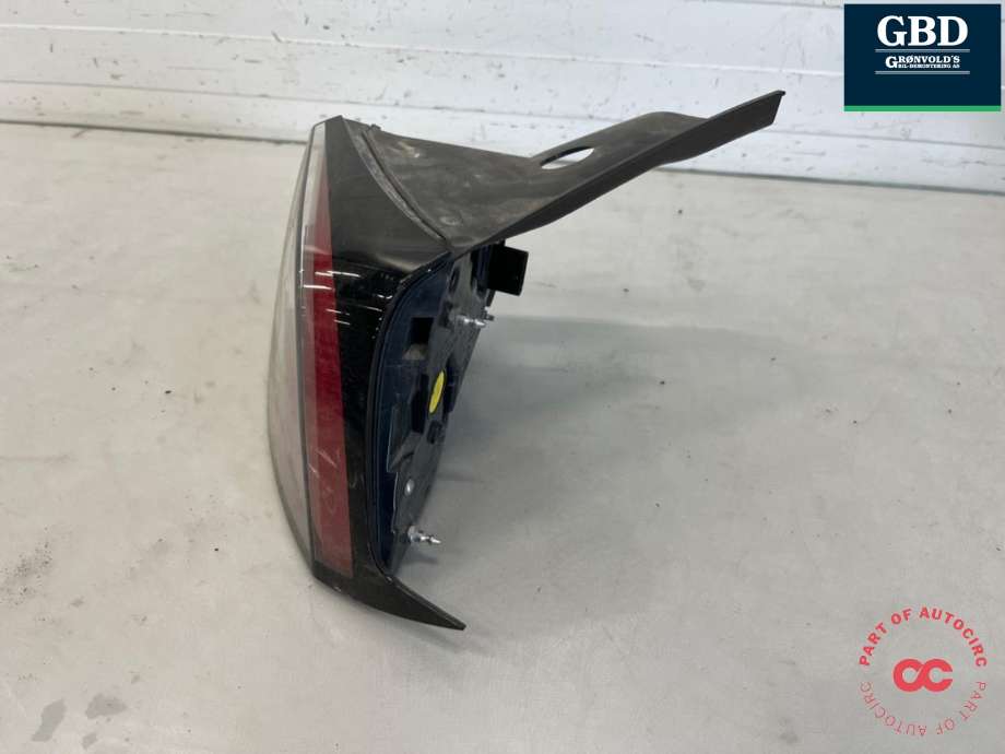 Baklykt høyre ytre til Tesla Model Y 2021-2024 (Type I)  (1502087-00-D|1502087-99-D|)