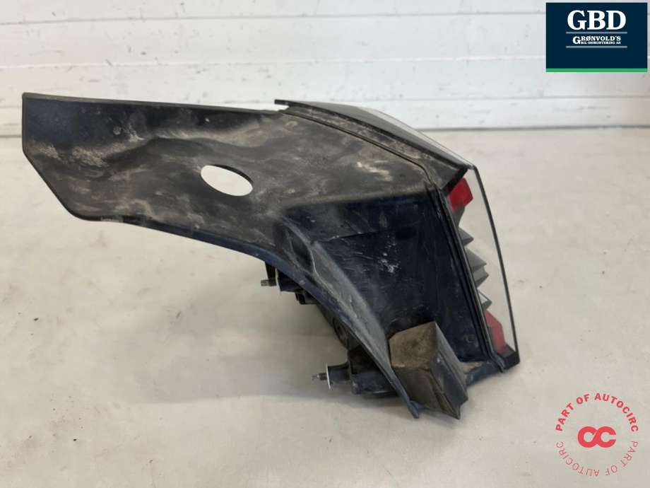 Baklykt høyre ytre til Tesla Model Y 2021-2024 (Type I)  (1502087-00-D|1502087-99-D|)